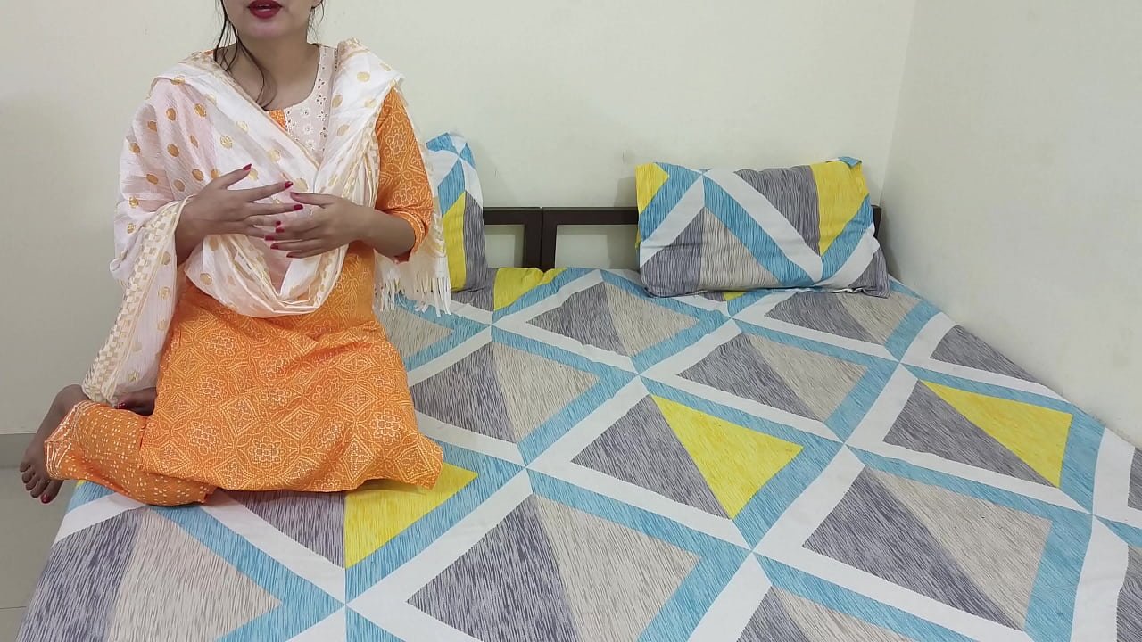 sardarni Aunty fucked by young Bihari boy with clear punjabi dirty talk