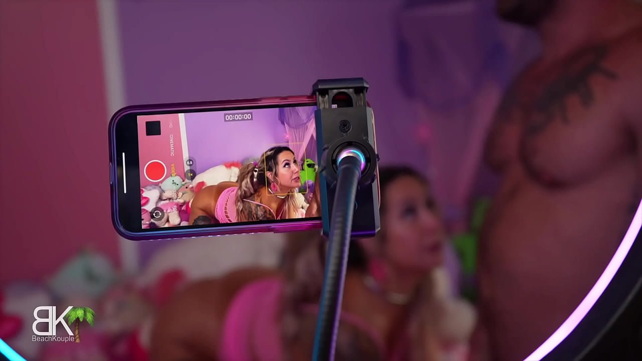 Auntie Melons II – FUCKING IT OUT – Return Of The Melons! Trailer5of6