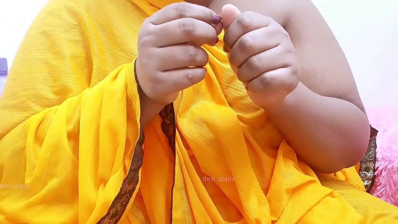 Indian desi aunty boobs